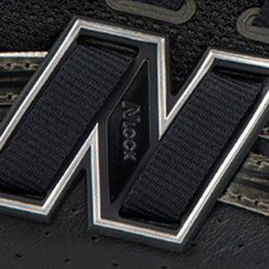 Color: Black / silver